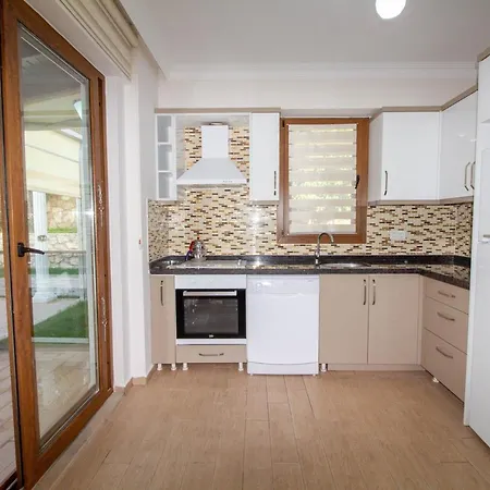 Prestij Letoon 4+1 Villa, Oezel Havuzlu,