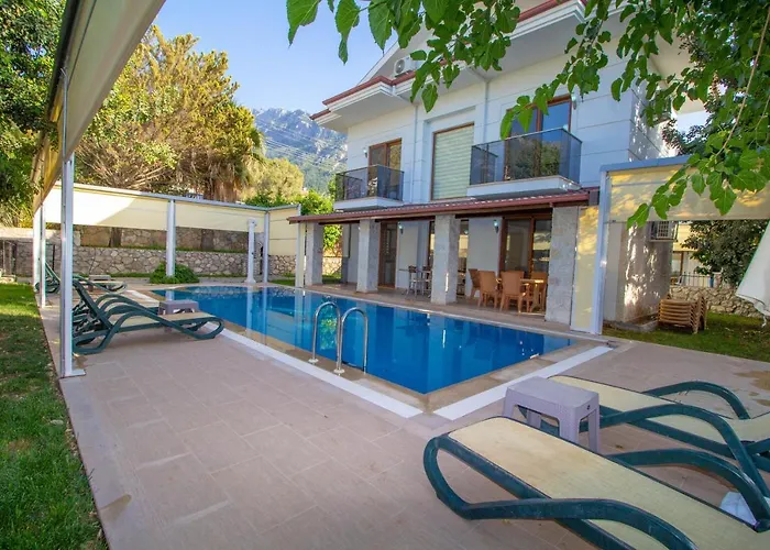 Villa Prestij Letoon 4+1 Villa, Oezel Havuzlu,