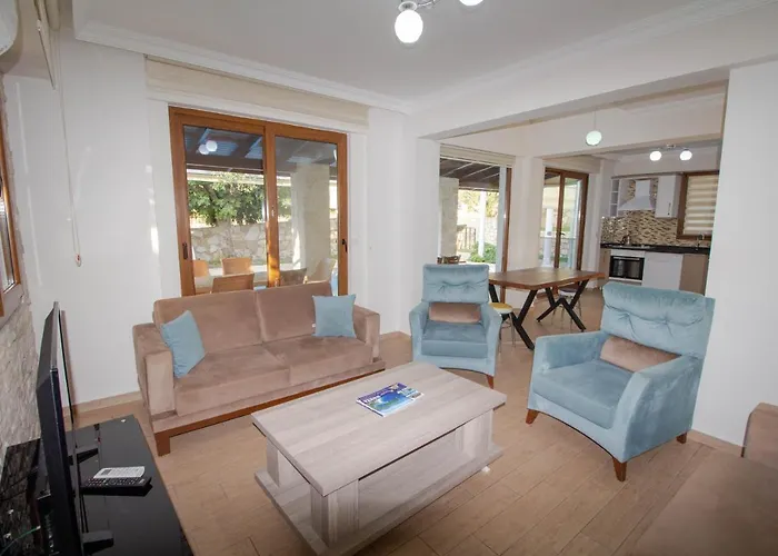 Prestij Letoon 4+1 Villa, Oezel Havuzlu, فيلة