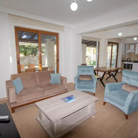 Prestij Letoon 4+1 Villa, Oezel Havuzlu, فيلة