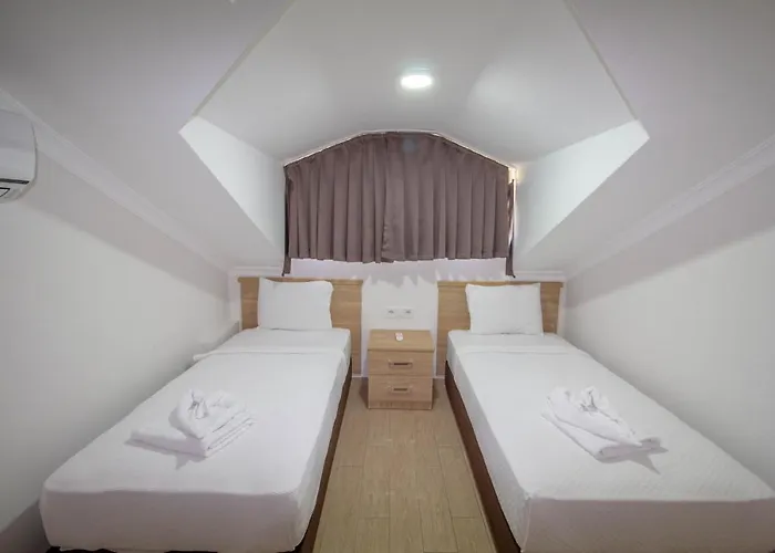 Prestij Letoon 4+1 Villa, Oezel Havuzlu,